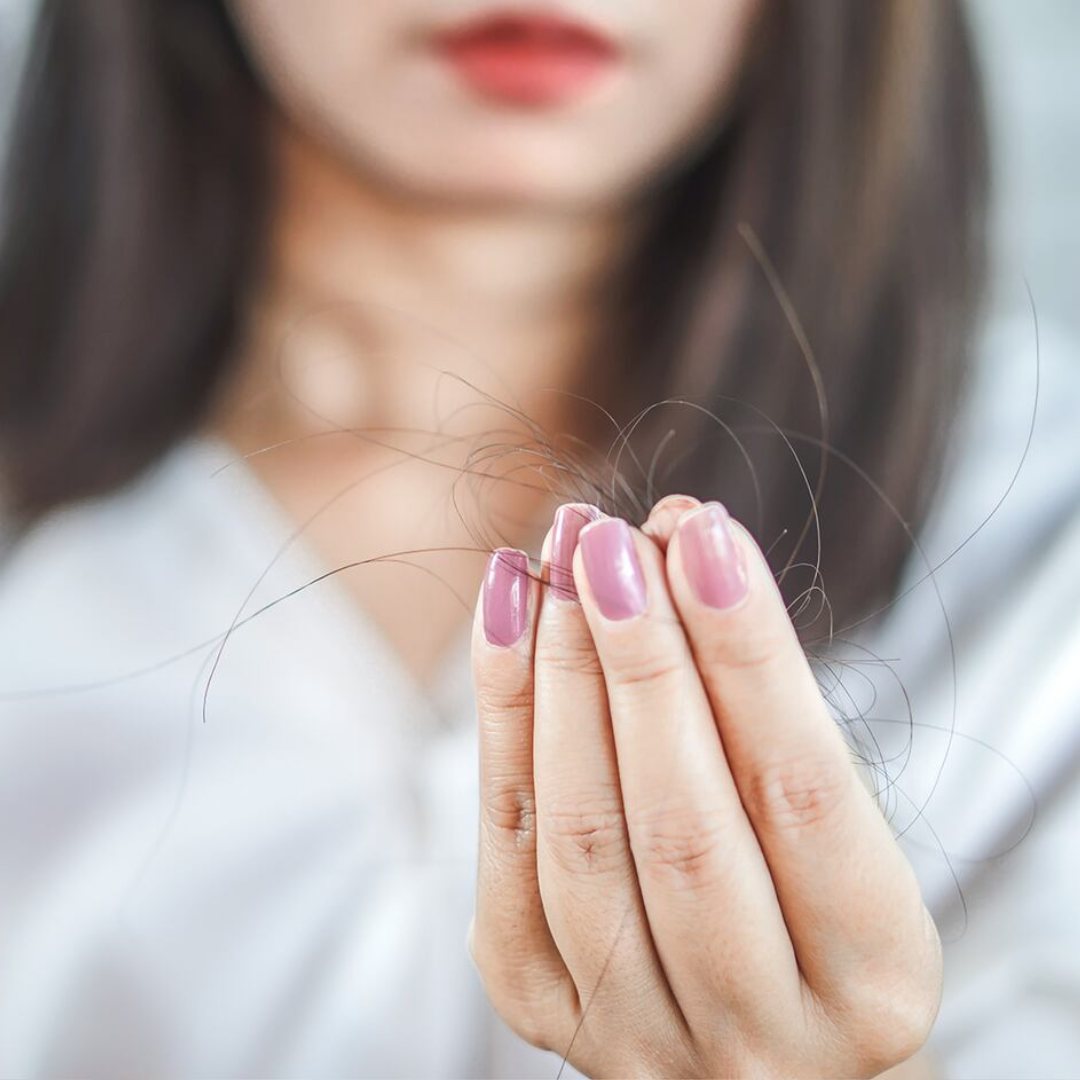 Suero Capilar de Ginseng OUHOE Natural Herbs (100ml) | Recupera tu cabello, detén la caída y realza tu feminidad ✨